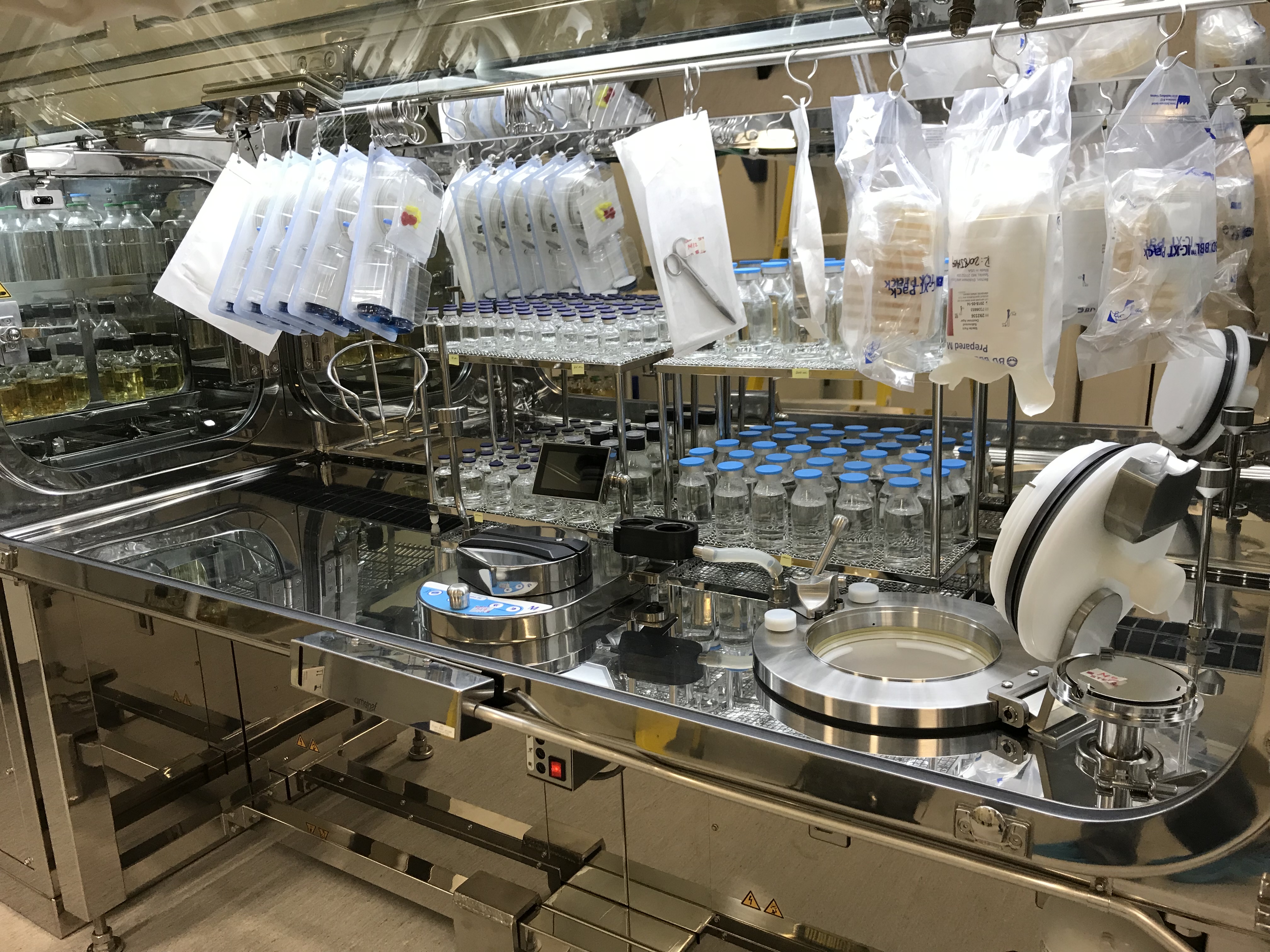 無菌試験用アイソレーター | 株式会社エアレックス | PTJ WEB展示場